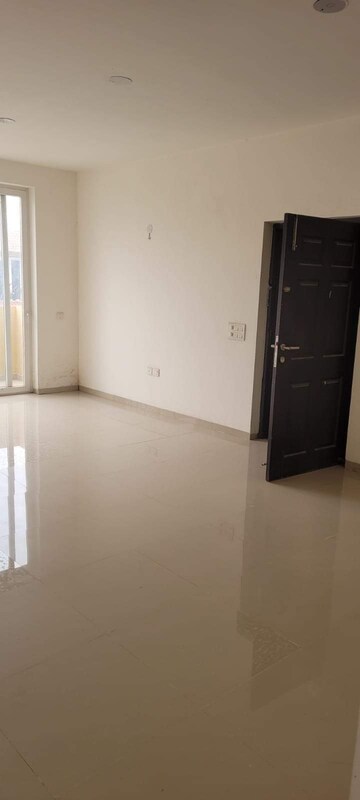 Room in 2 BHK Apartment at Lajpat Nagar – for Rent