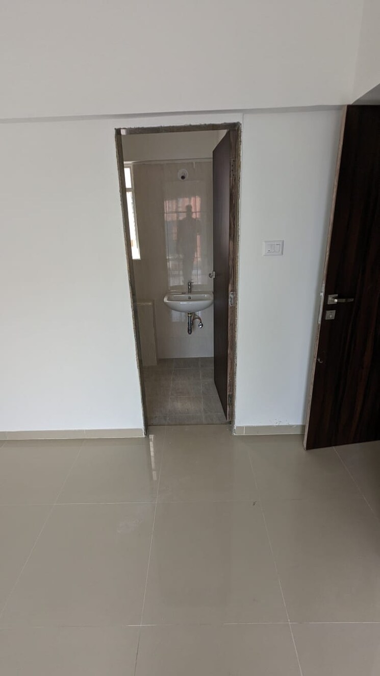 Bathroom, puraniks-aldea-espanola-phase-5 2 Bedroom 638 Sq.Ft. Apartment In Baner Pune 8019994