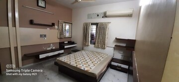 Bedroom in 4 BHK Villa at Thaltej – for Rent