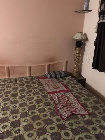 Bedroom in 1 BHK Apartment at Paldi – for Rent