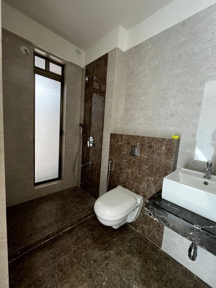 Bathroom, rajesh-raj-infinia 3 Bedroom 1095 Sq.Ft. Apartment In Malad West Mumbai 8020018