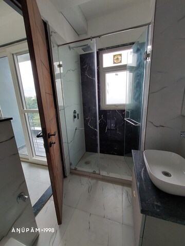 Bathroom in 2 BHK Builder Floor at Anand Vihar – for Rent