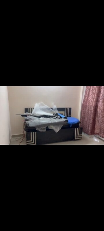 Bedroom in 3 BHK Apartment at Amrapali Golf Homes, Sector 4, Greater Noida – for Rent