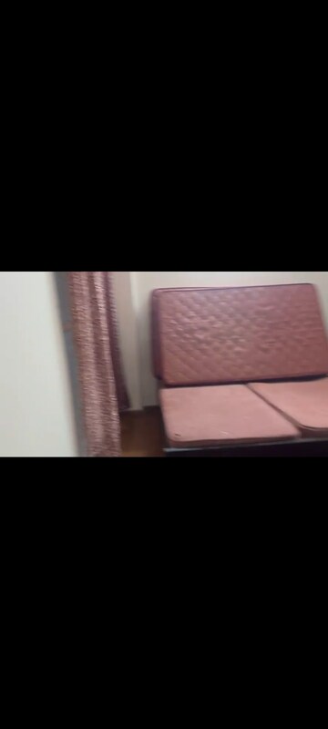 Furnished Amenities in 3 BHK Apartment at Amrapali Golf Homes, Sector 4, Greater Noida – for Rent