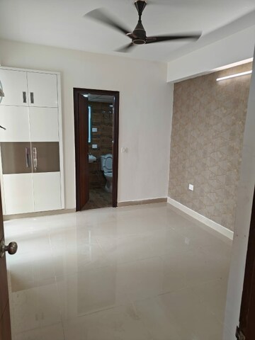 Room in 2 BHK Apartment at BSB Vaibhav Heritage Height, Sector 16 Greater Noida – for Rent