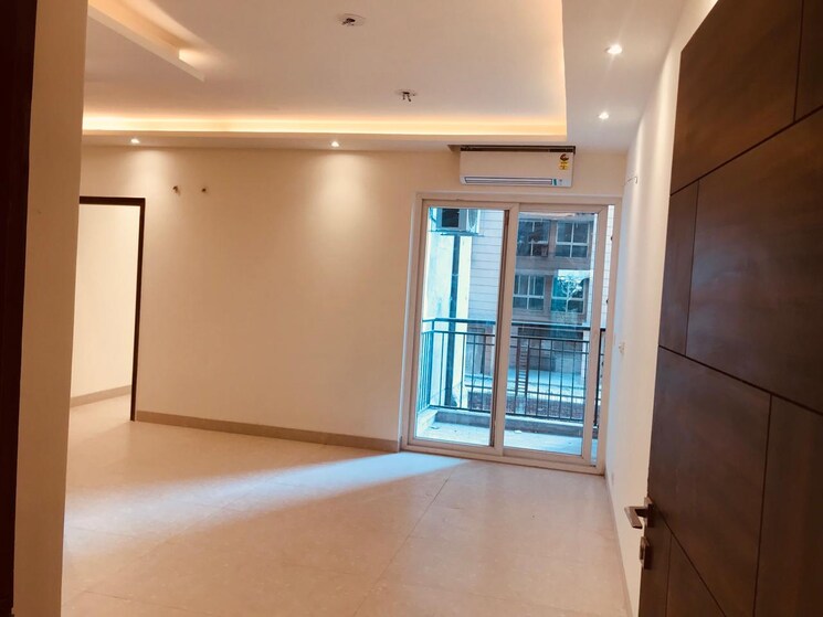 Room, amrapali-centurian-park 3.5 Bedroom 1600 Sq.Ft. Apartment In Tech Zone 4 Greater Noida Greater Noida 8020226