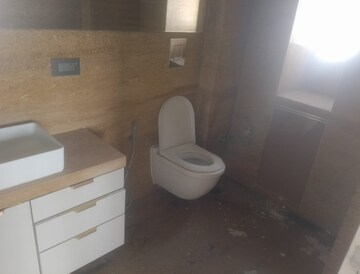 Bathroom in 2 BHK Apartment at A1 Apartment, Malabar Hill – for Sale