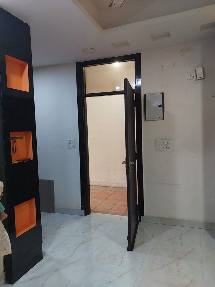 Room, chithara 2 Bedroom 80 Sq.Yd. Villa In Chithara Greater Noida 8020252