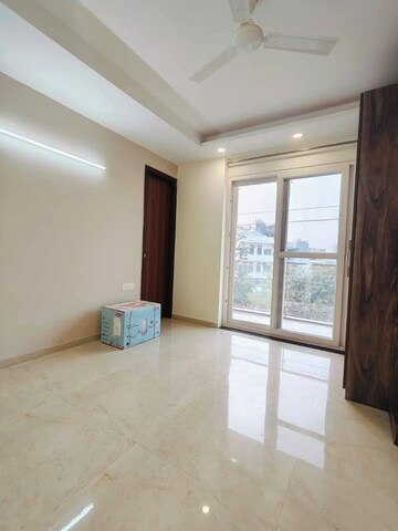 Room in 3 BHK Apartment at Experion The Heart Song, Sector 108 – for Sale