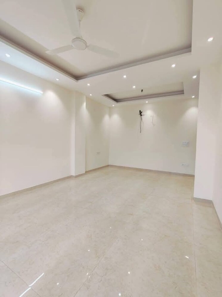 Living Room, experion-the-heart-song 3 Bedroom 2003 Sq.Ft. Apartment In Sector 108 Gurgaon 8020288