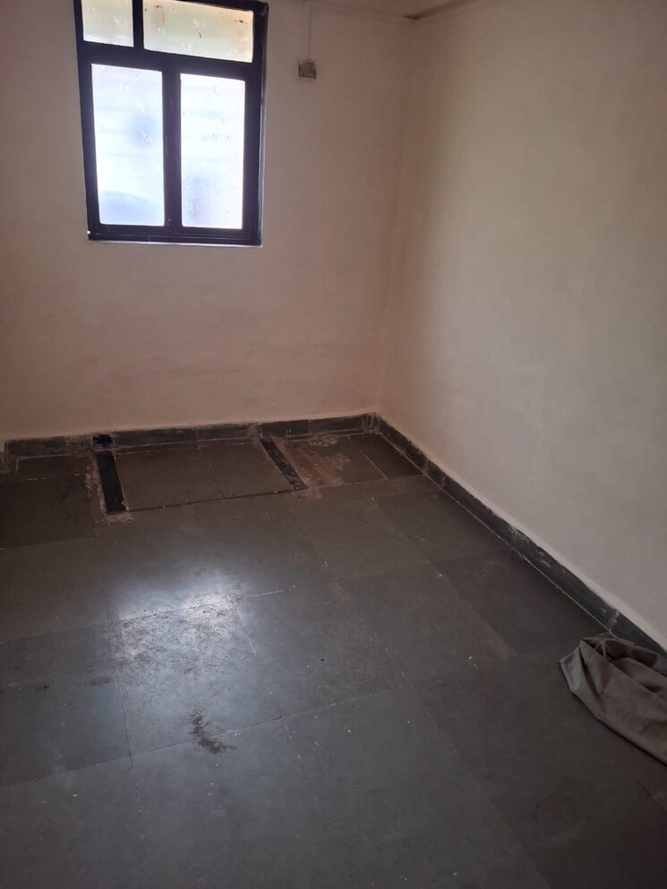 Room, murbad road 1 Bedroom 550 Sq.Ft. Apartment In Murbad Road Thane 8020352