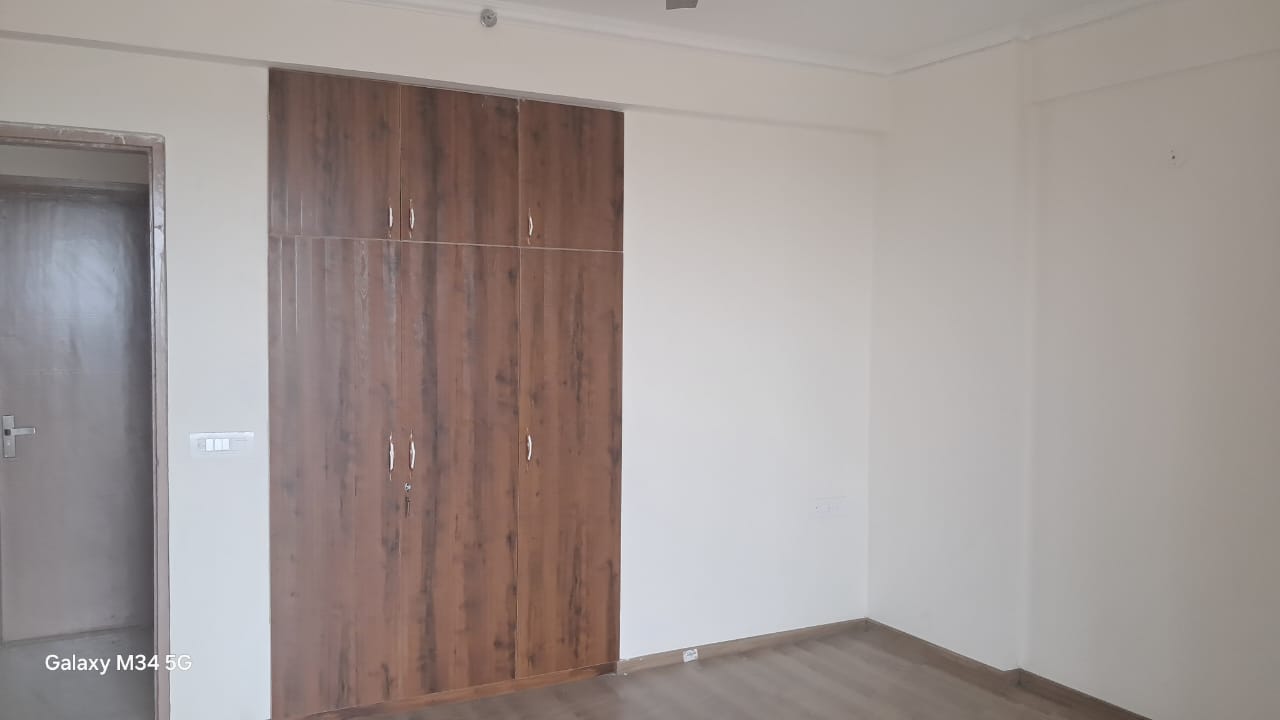4 BHK + Pooja Room Builder Floor For Sale in Sector 99