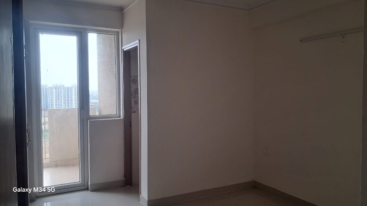 Room, sector 99 4 Bedroom 2700 Sq.Ft. Builder Floor In Sector 99 Gurgaon 8020360