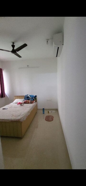 Furnished Amenities in 2 BHK Apartment at Lodha Downtown, Dombivli East – for Rent
