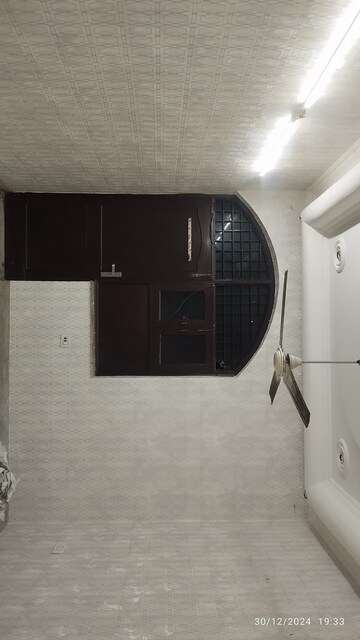 Bathroom in 3 BHK Builder Floor at Ansal Sushant Lok I, Sector 43 – for Rent