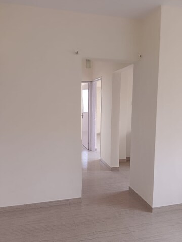 Room in 2 BHK Apartment at Acme Ozone, Manpada – for Rent