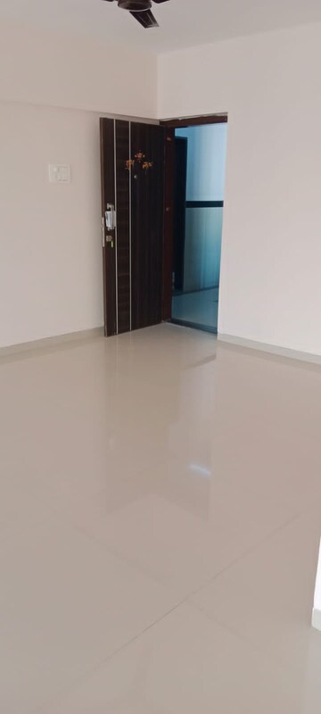 Room in 3 BHK Apartment at Acme Ozone, Manpada – for Rent