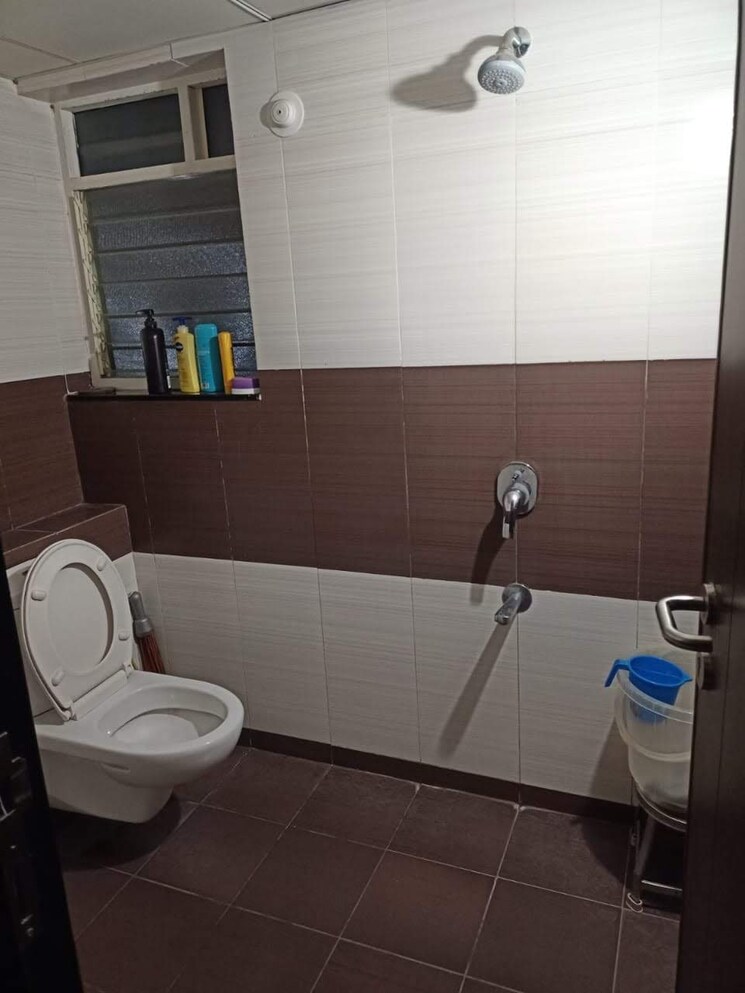 Bathroom, paranjape-schemes-yuthika 2 Bedroom 1186 Sq.Ft. Apartment In Baner Pune 8020524