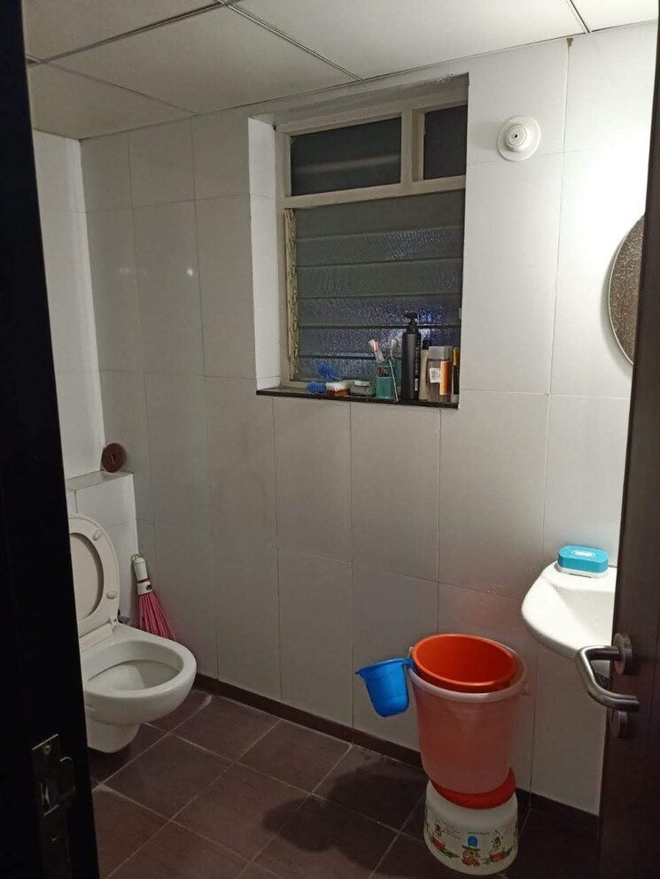 Bathroom, paranjape-schemes-yuthika 2 Bedroom 1186 Sq.Ft. Apartment In Baner Pune 8020524