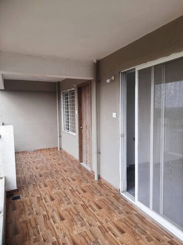 Room in 3 BHK Apartment at Dhanori – for Rent