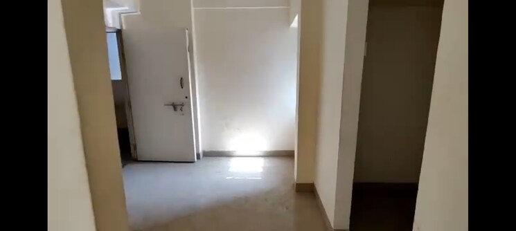 Room, mhada-building-parel 1 Bedroom 250 Sq.Ft. Apartment In Parel Mumbai 8020586