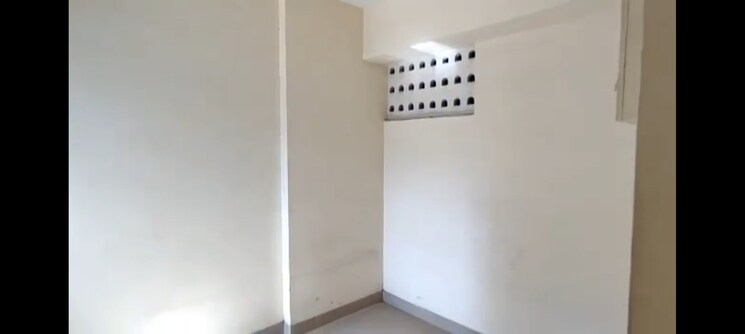 Room, mhada-building-parel 1 Bedroom 250 Sq.Ft. Apartment In Parel Mumbai 8020586