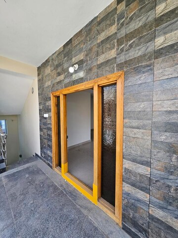 Furnished Amenities in 5 BHK Builder Floor at A S Rao Nagar – for Sale