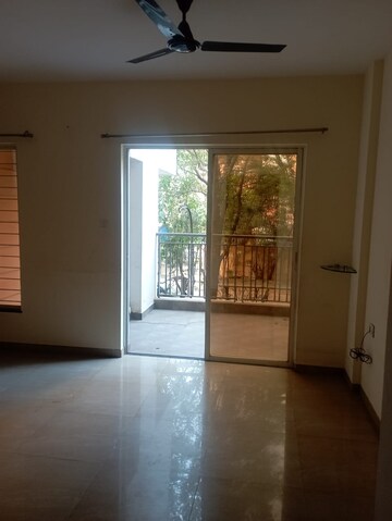 Room in 2.5 BHK Apartment at Shankeshwar Dang Ikon, Ravet – for Rent