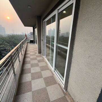 Balcony in 4 BHK Builder Floor at Ansal Sushant Lok I, Sector 43 – for Rent