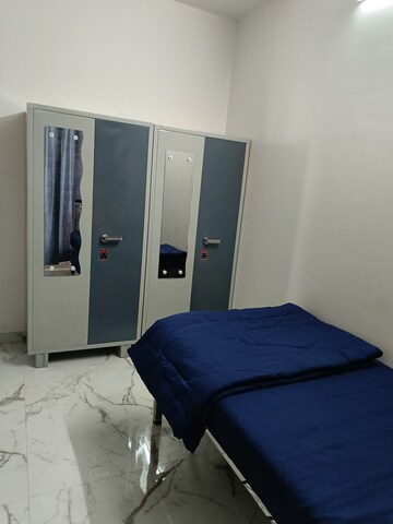 Room in  Pg at Kurla East – for Rent