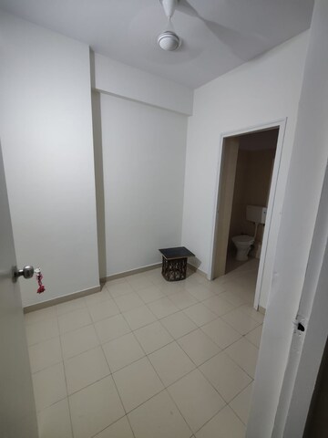 Room in 3.5 BHK Apartment at DLF Westend Heights New Town, Akshayanagar – for Rent