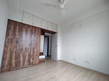 Room in 3.5 BHK Apartment at DLF Westend Heights New Town, Akshayanagar – for Rent