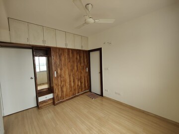 Room in 3.5 BHK Apartment at DLF Westend Heights New Town, Akshayanagar – for Rent