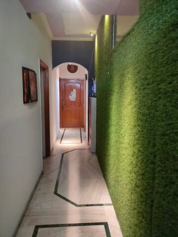 Building Lobby in 1.5 BHK Builder Floor at Sector 50 – for Rent