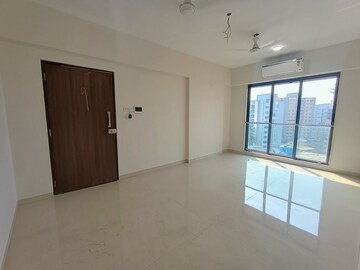 Room in 2 BHK Apartment at Chembur Heights, Chembur – for Rent