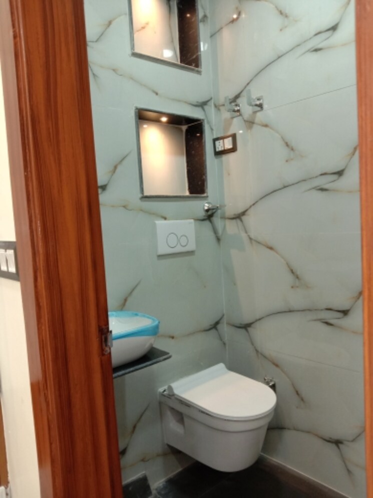 Bathroom, dwarka mor 2 Bedroom 459 Sq.Ft. Builder Floor In Dwarka Mor Delhi 8020677