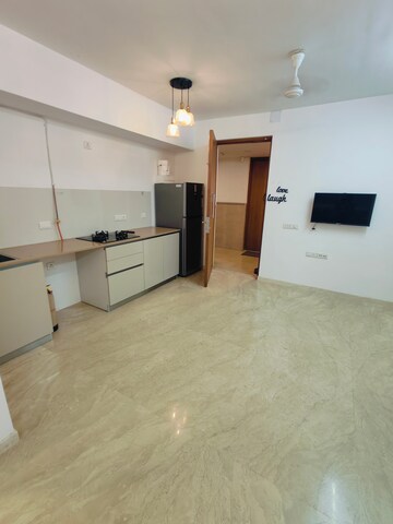 Room in Studio Apartment at Hiranandani Estate Solitaire C, Ghodbunder Road – for Rent
