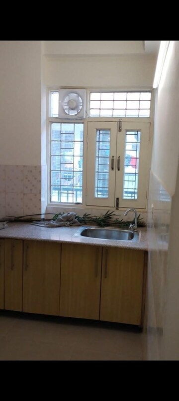 Master Bedroom in 2.5 BHK Apartment at Gaur Green City, Indrapuram – for Sale