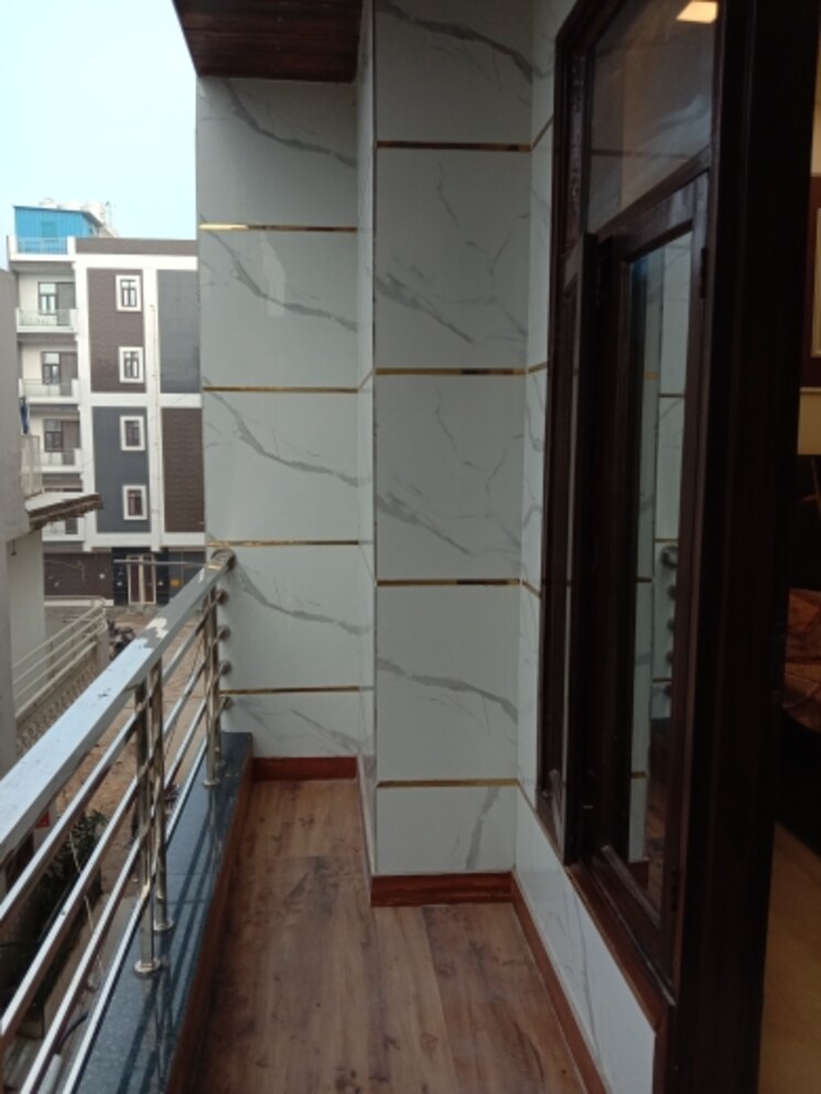 Balcony, dwarka mor 3 Bedroom 675 Sq.Ft. Builder Floor In Dwarka Mor Delhi 8020765