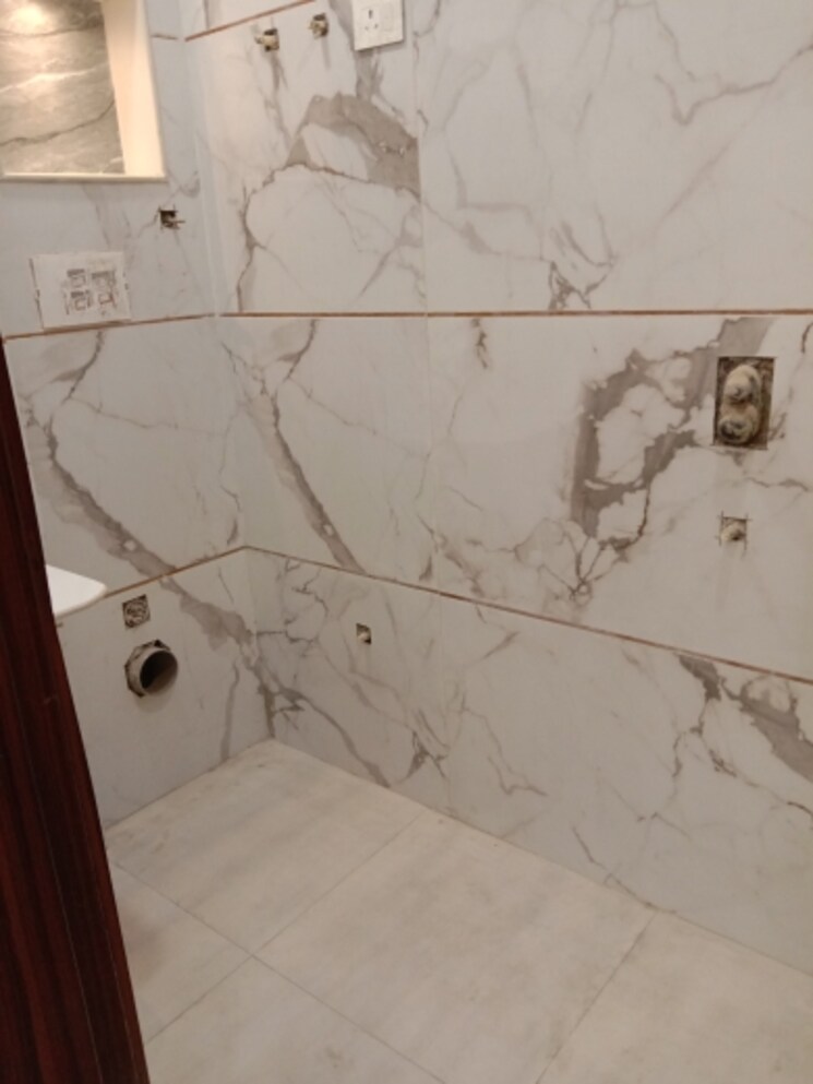 Bathroom, dwarka mor 3 Bedroom 675 Sq.Ft. Builder Floor In Dwarka Mor Delhi 8020765