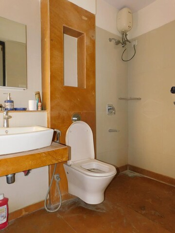 Furnished Amenities in 3 BHK Apartment at Lodha Splendora, Ghodbunder Road – for Rent