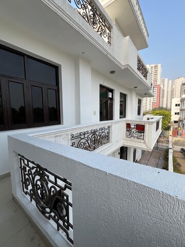 3 BHK Builder Floor For Rent in 3C Lotus Peak Sector 100 Noida  8020813