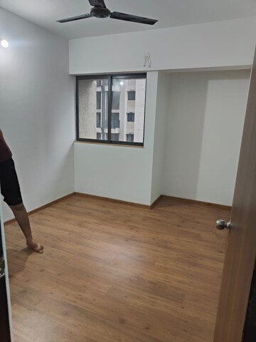 Room in 2 BHK Apartment at Lodha Palava City Lakeshore Greens, Dombivli East – for Rent