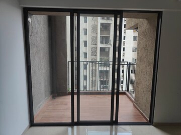 Room in 2 BHK Apartment at Lodha Palava City Lakeshore Greens, Dombivli East – for Rent