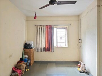 Living Room in 1.5 BHK Apartment at Balaji Heights Kharadi, Kharadi – for Rent