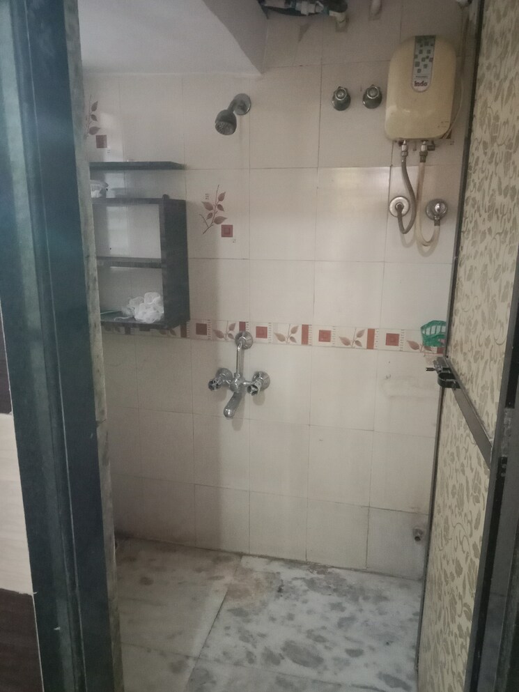 Bathroom, maan-shivneri-chs 2 Bedroom 700 Sq.Ft. Apartment In Bhandup West Mumbai 8020858