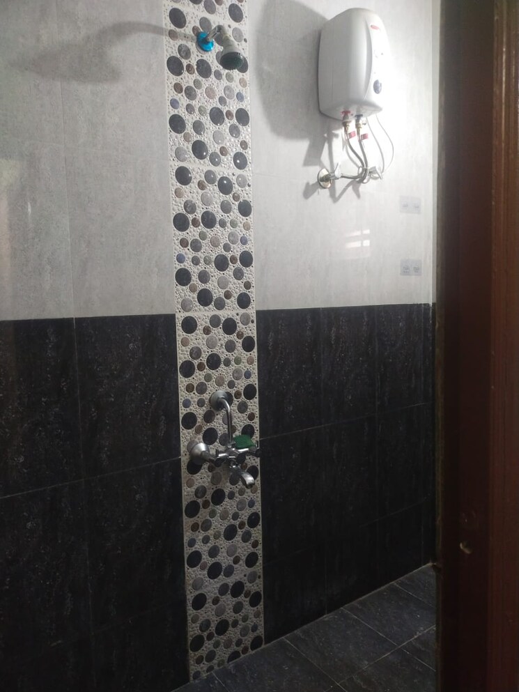 Bathroom, galande-plaza 1 Bedroom 650 Sq.Ft. Apartment In Wadgaon Sheri Pune 8020859