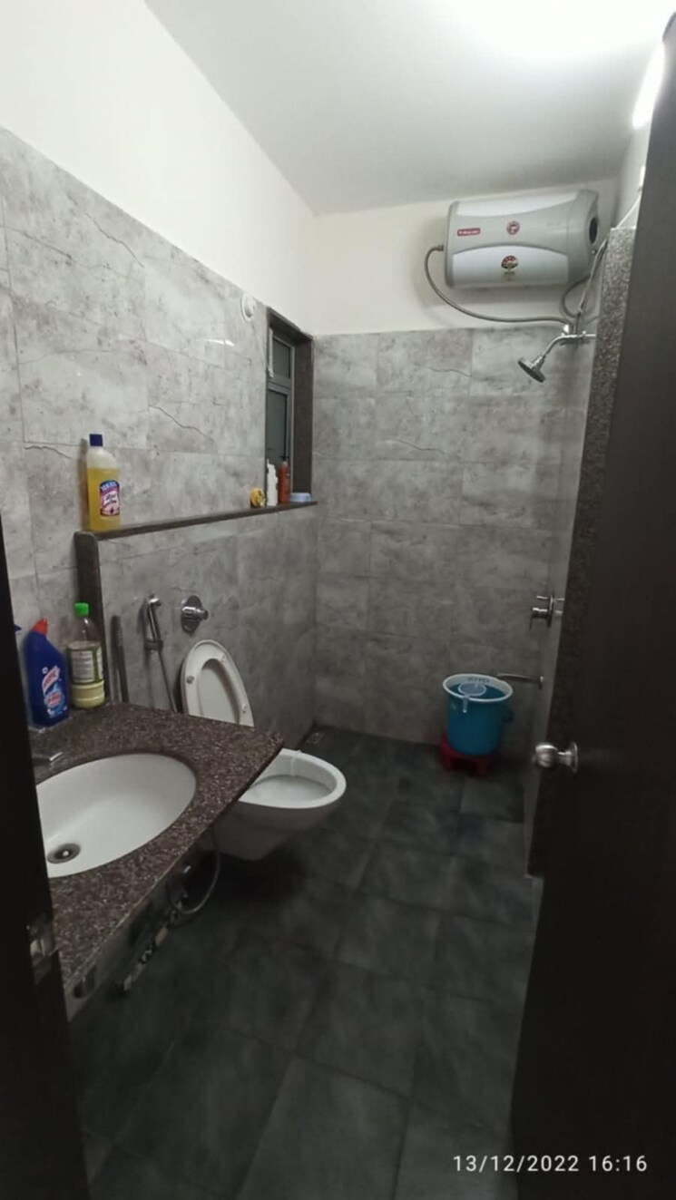 Bathroom, amanora-future-towers 1 Bedroom 910 Sq.Ft. Apartment In Hadapsar Pune 8020864