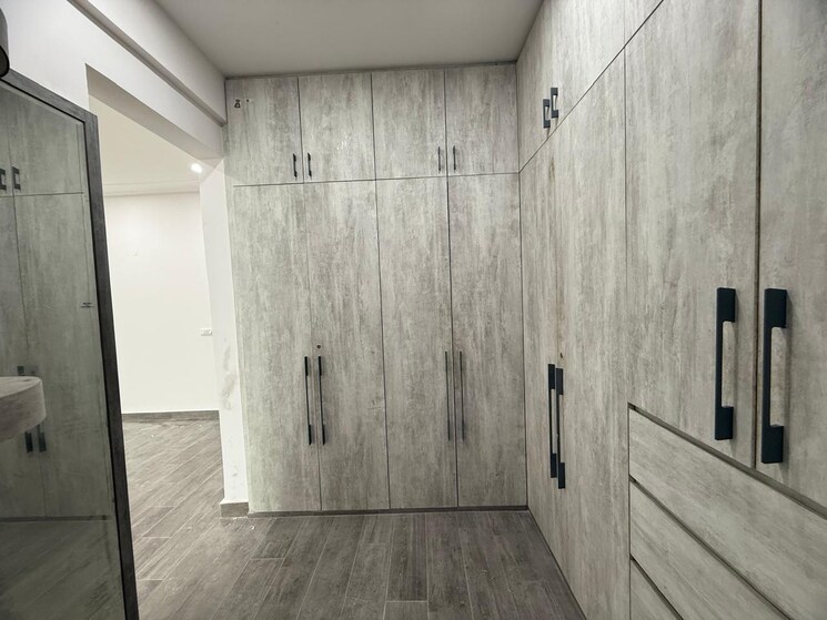 Bathroom, nimbus-the-hyde-park 2 Bedroom 860 Sq.Ft. Apartment In Sector 78 Noida 8020893