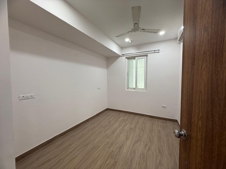 Room, nimbus-the-hyde-park 2 Bedroom 1010 Sq.Ft. Apartment In Sector 78 Noida 8020895